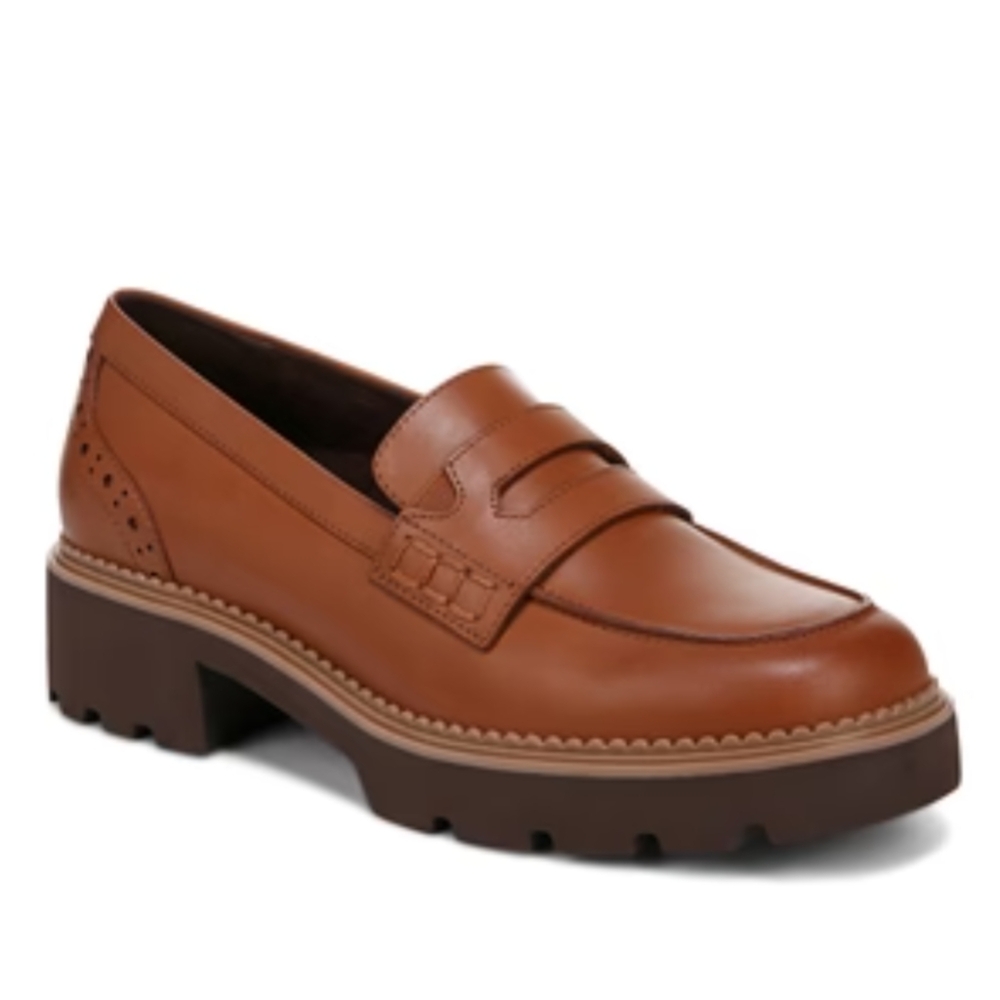 BNIB Vionic Tan Leather Loafers Size 8